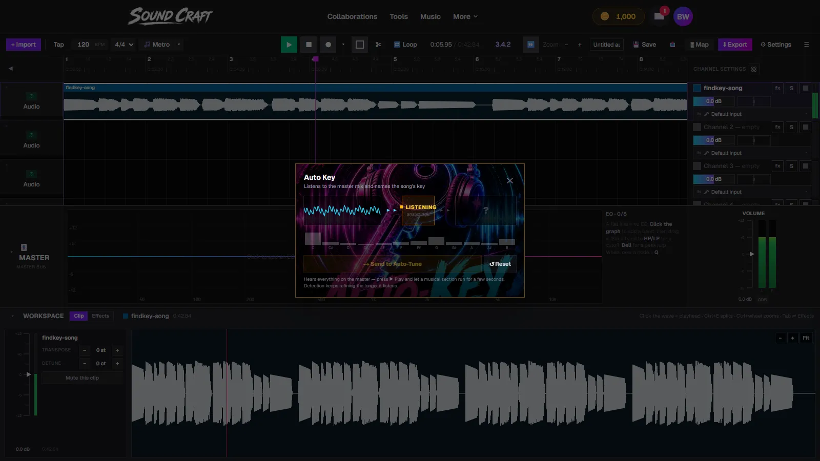Auto Key mid-detection, with the wave scope active and the LISTENING stage lit while it analyzes